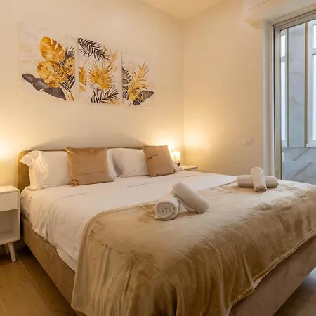 Spacious Two Bedroom Design Near Circo Massimo 아파트 *