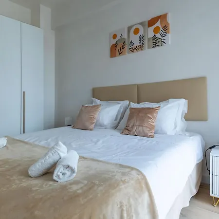 Spacious Two Bedroom Design Near Circo Massimo * 로마